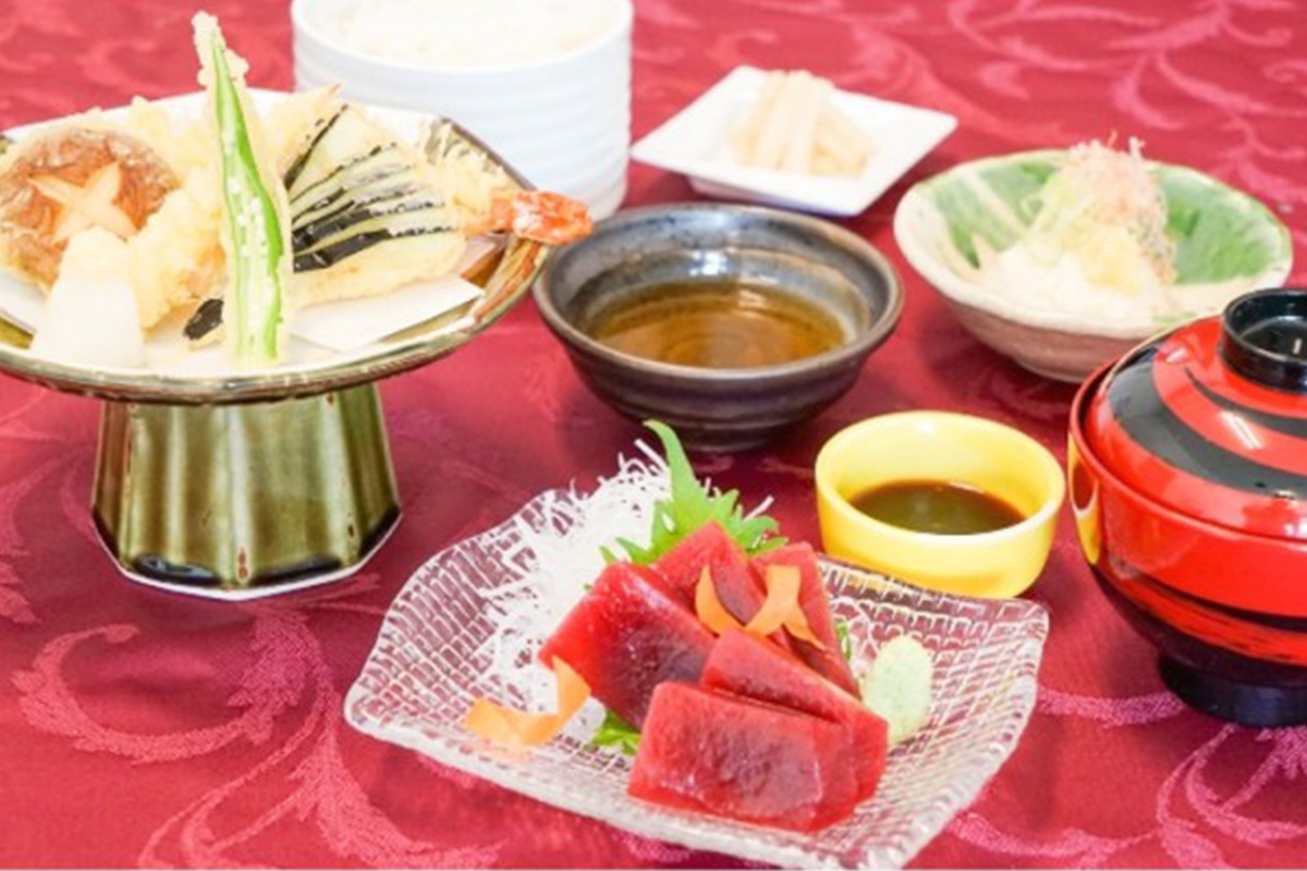 和食御膳(御飯・漬物・味噌汁付)