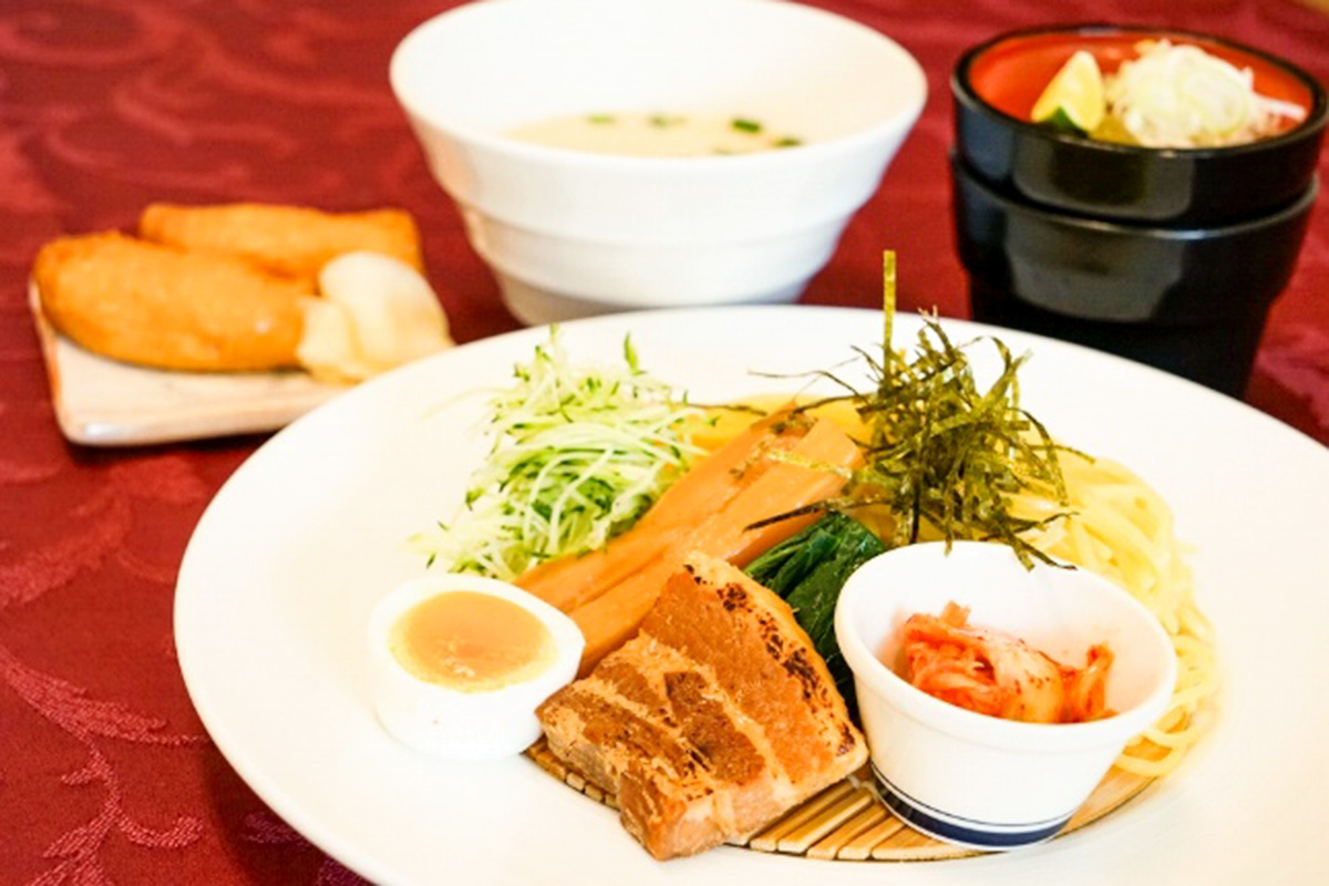 ざるラーメン